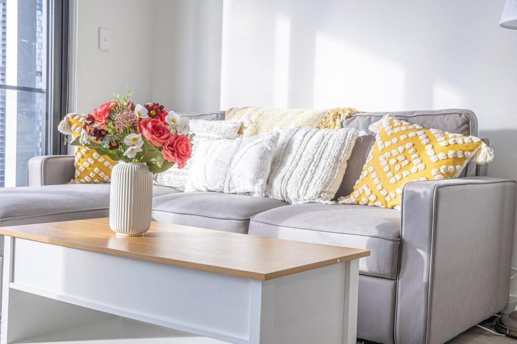 Parramatta 2 Bed With Parking Npa011-3101 Apartment