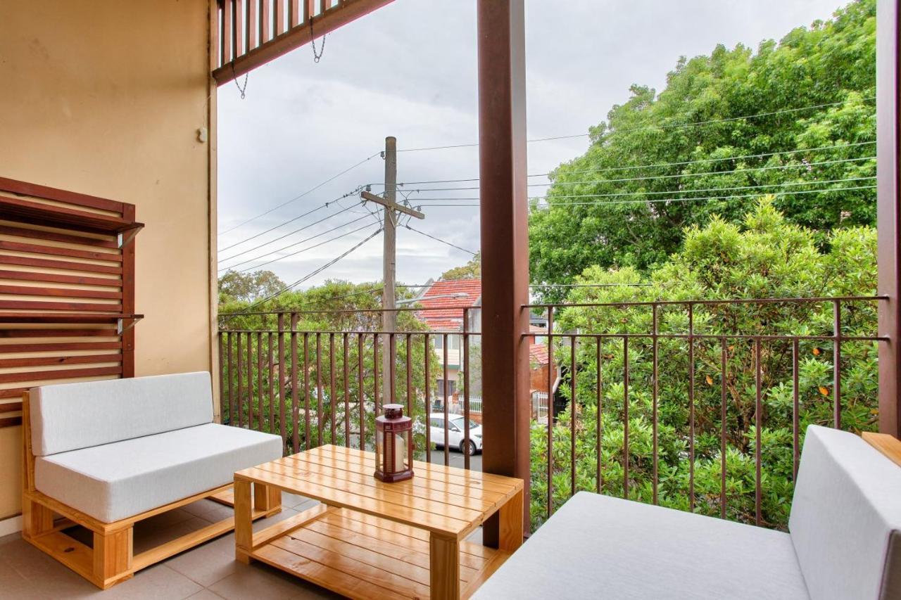 2 Bedroom Newtown Near To Shops 2 * Sydney