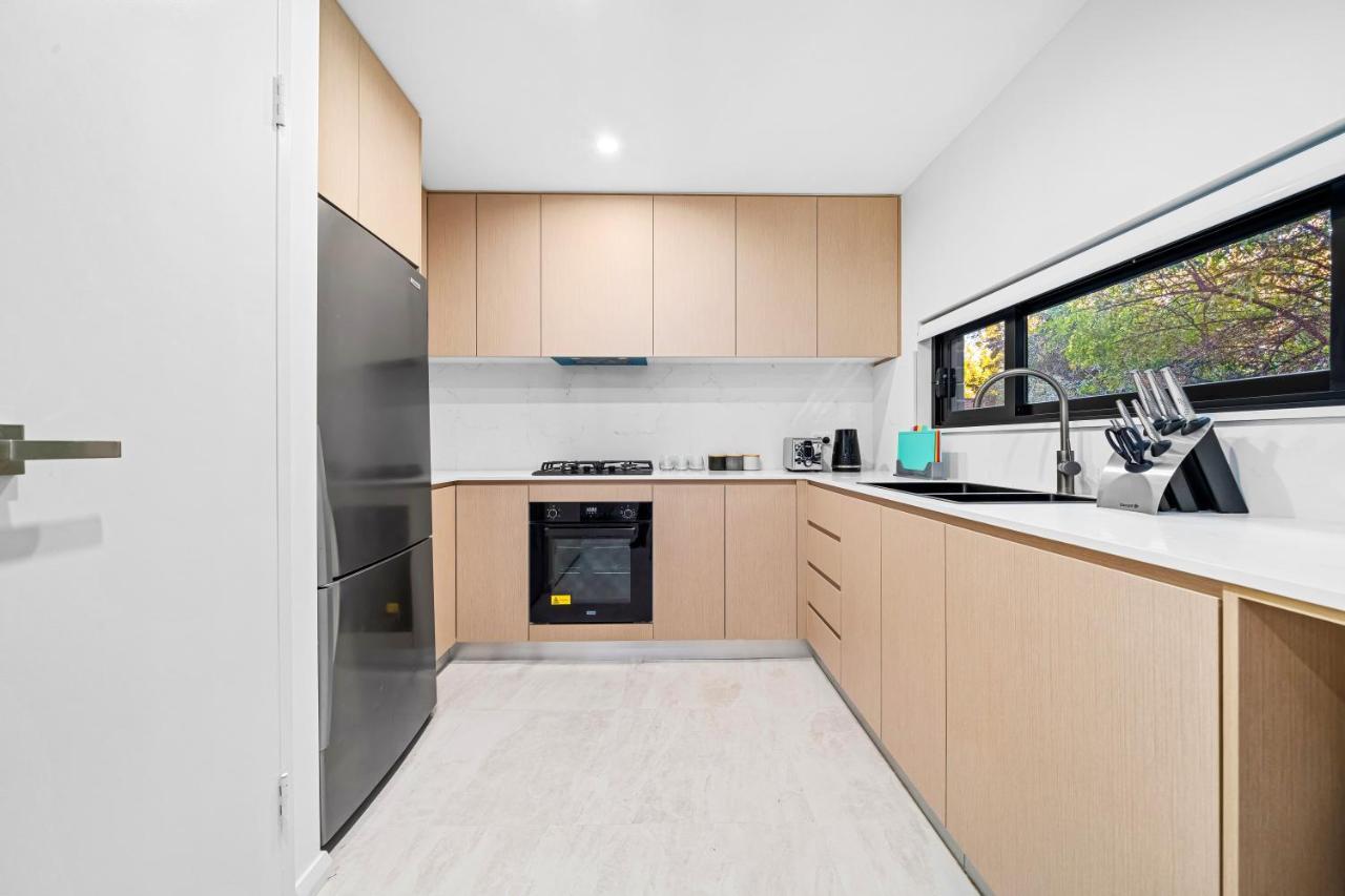 Urban Oasis In Heart Of Homebush *