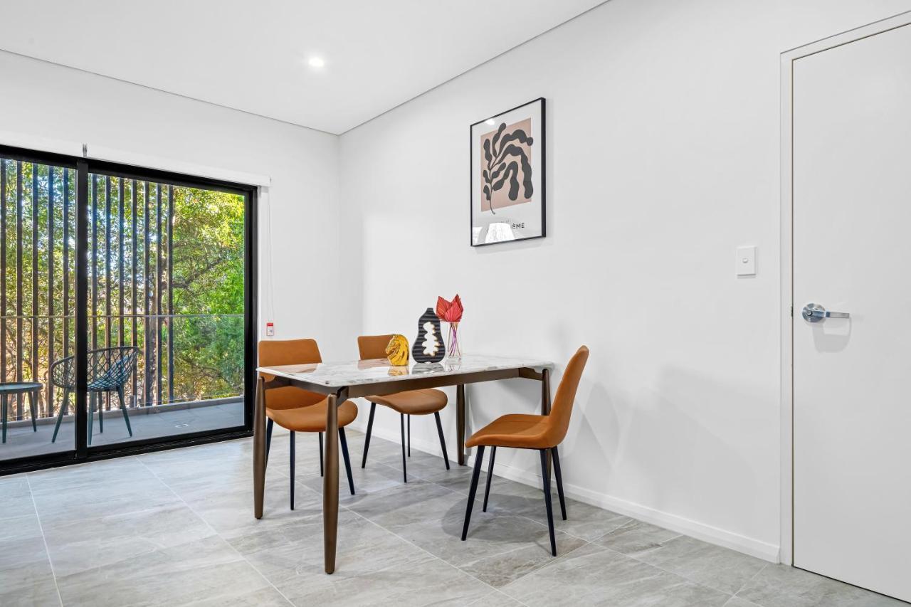 Urban Oasis In Heart Of Homebush * Sydney