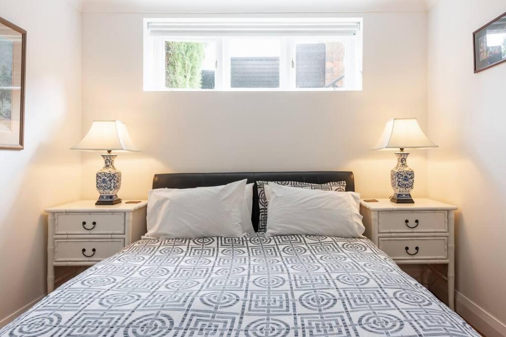 -cammeray Apartment