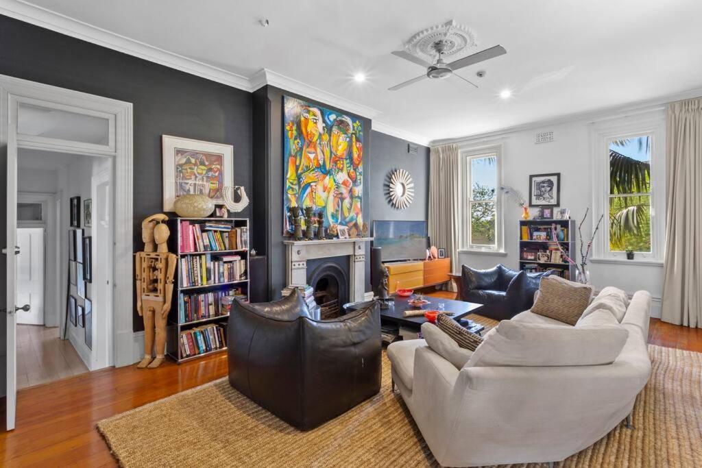 Grand Edgecliff Manor Views & Parking Sydney