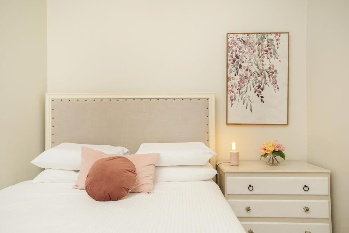 Comfortable Terrace In Location Sydney