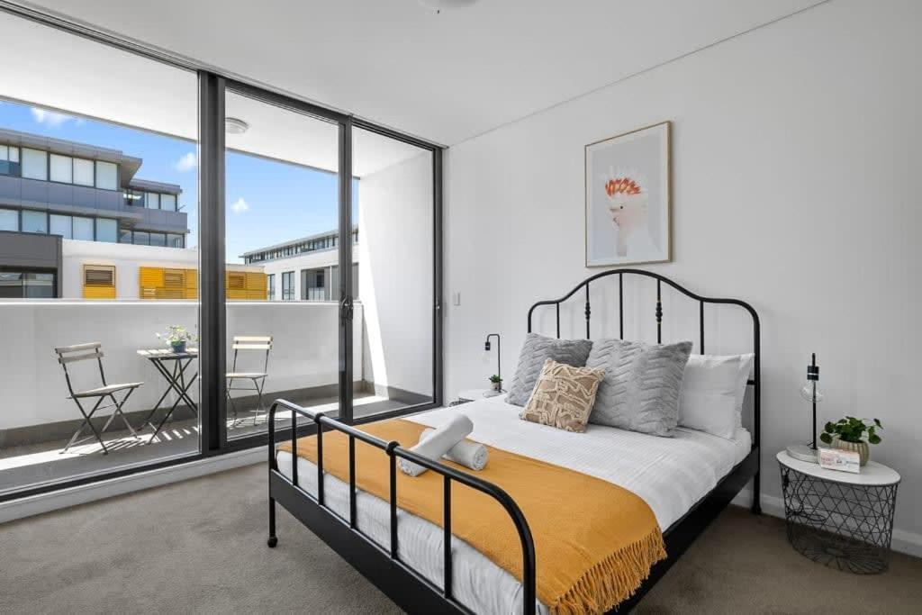 New 3br In Kingsgrove Sleeps 7 Apartment *