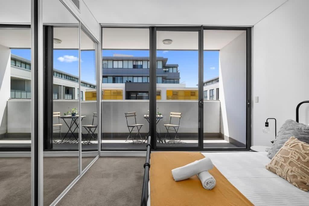 New 3br In Kingsgrove Sleeps 7 Apartment Sydney