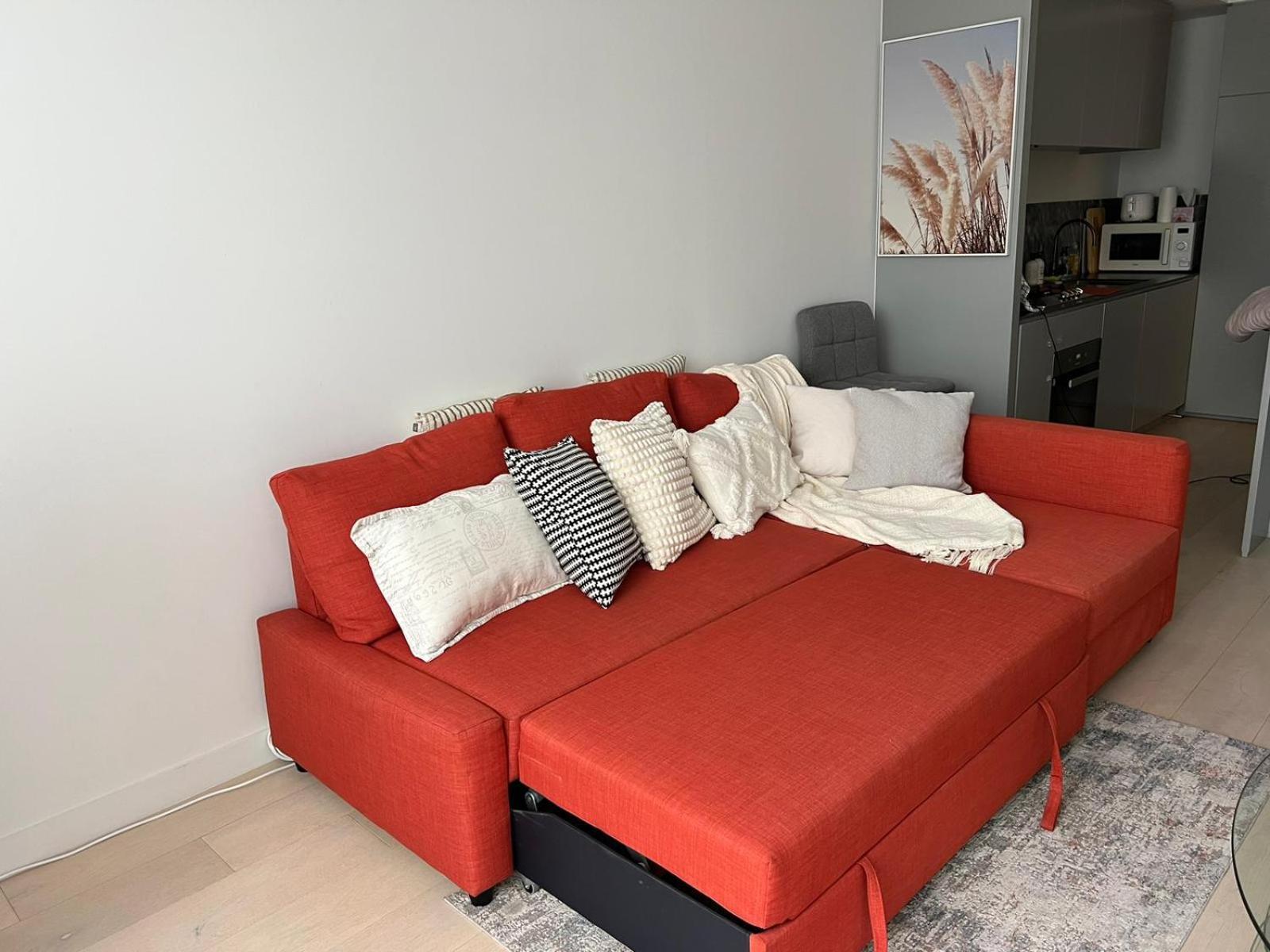 Erskineville Apartment *