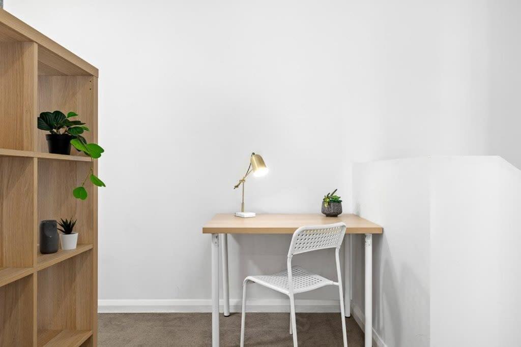 Apartment New 3br In Kingsgrove Sleeps 7 *
