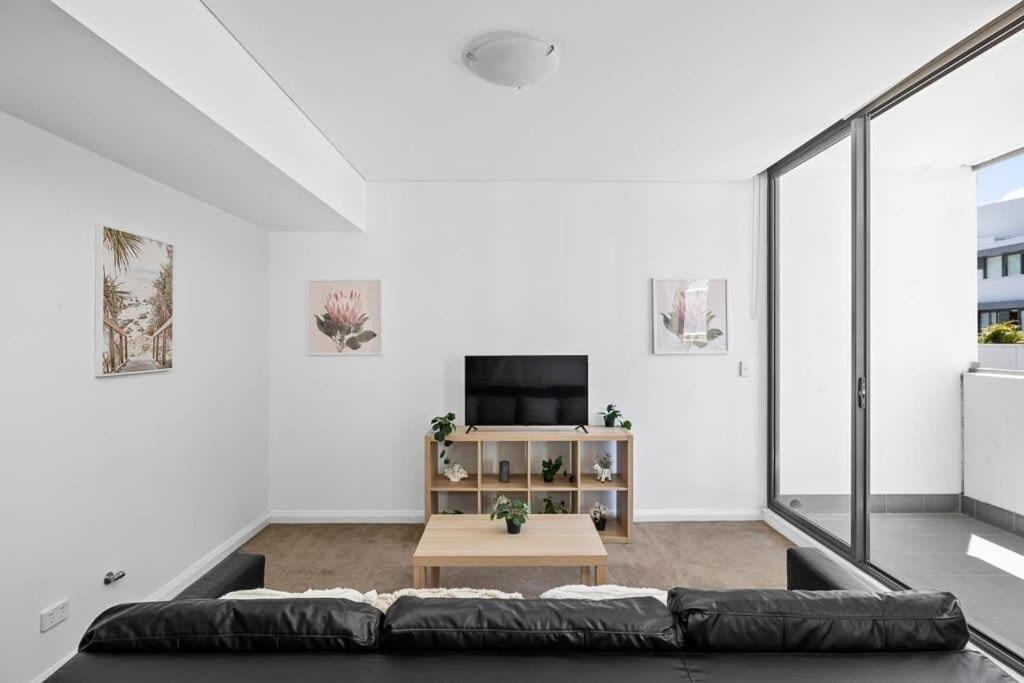 Apartment New 3br In Kingsgrove Sleeps 7 Sydney