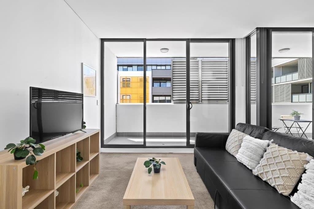 Apartment New 3br In Kingsgrove Sleeps 7 Sydney