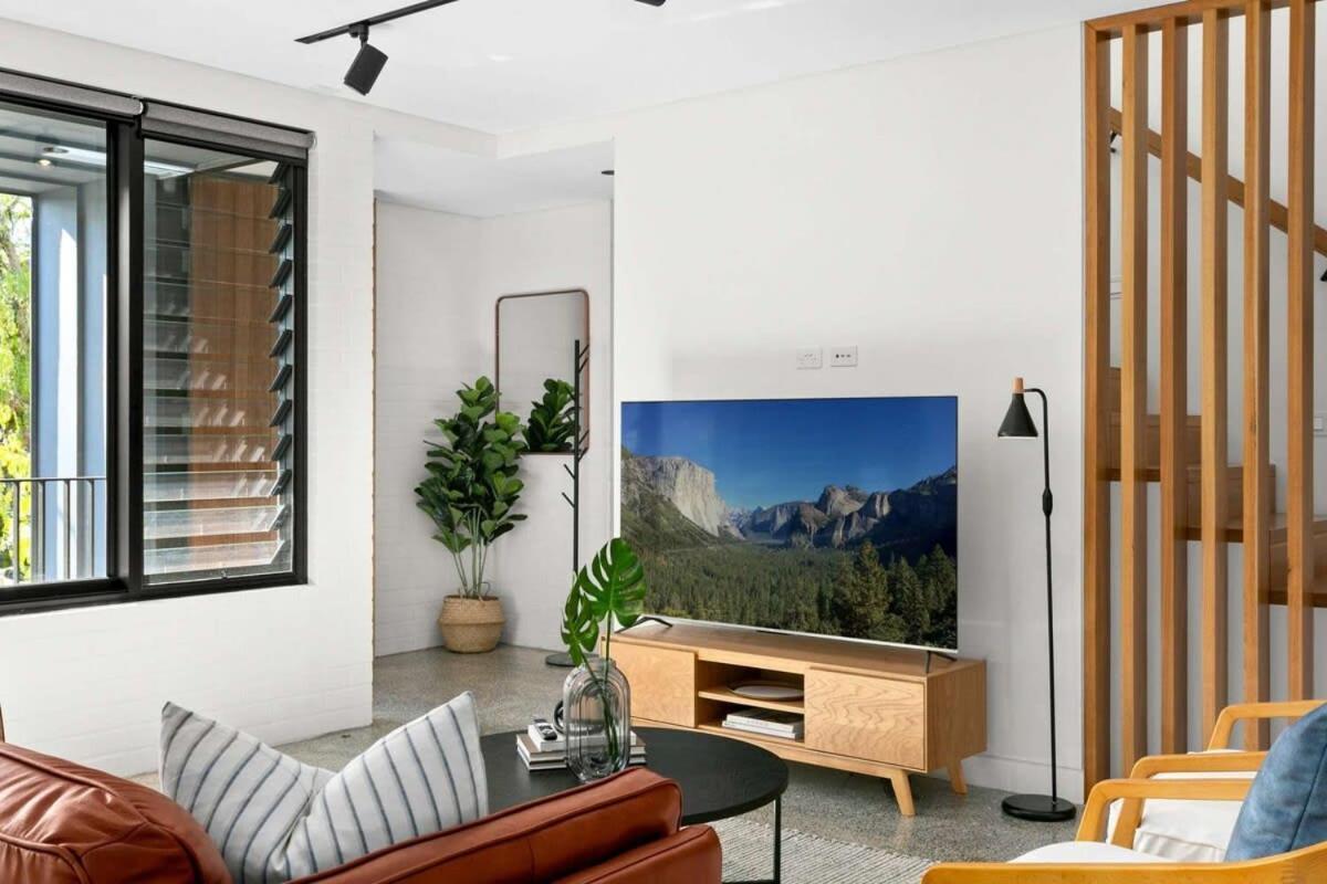 Impeccable 3-bed Near The Holiday home