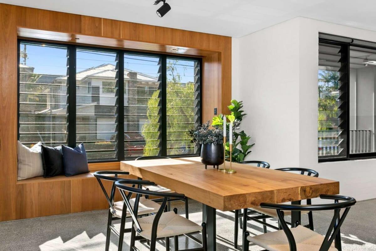 Impeccable 3-bed Near The *