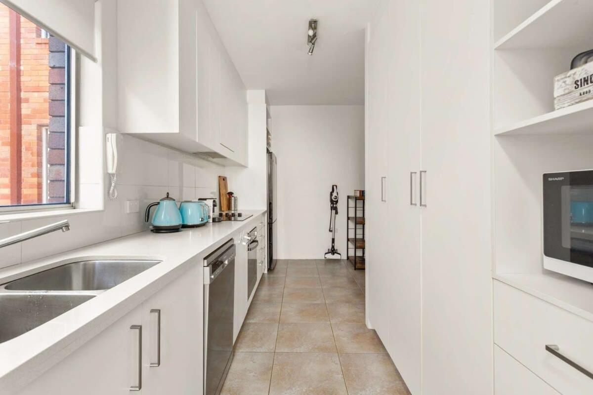 Beautifully Peaceful 2-bed Apartment *