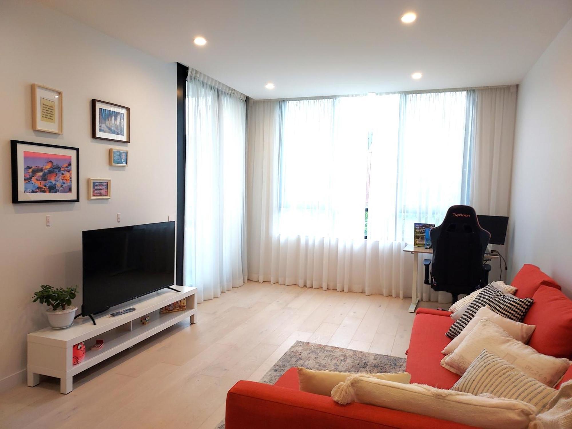 Erskineville Apartment *