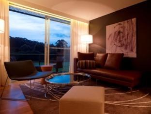 Lakeside And Conference Centre Hotel