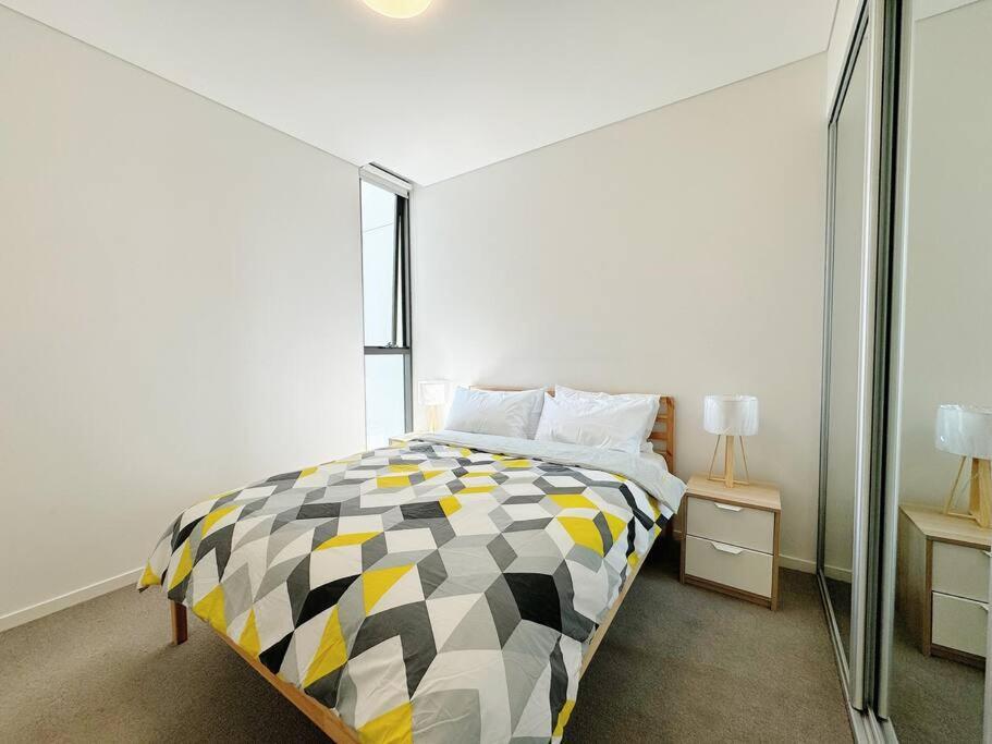 Modern 2brs@ Close2 Olympic Park Apartment Sydney