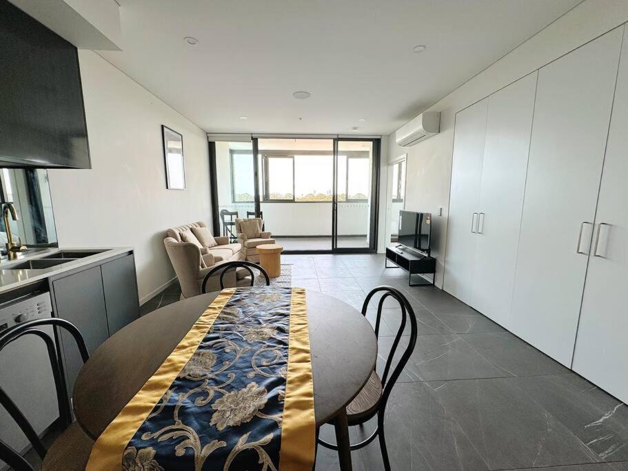 Apartment Modern 2brs@ Close2 Olympic Park *