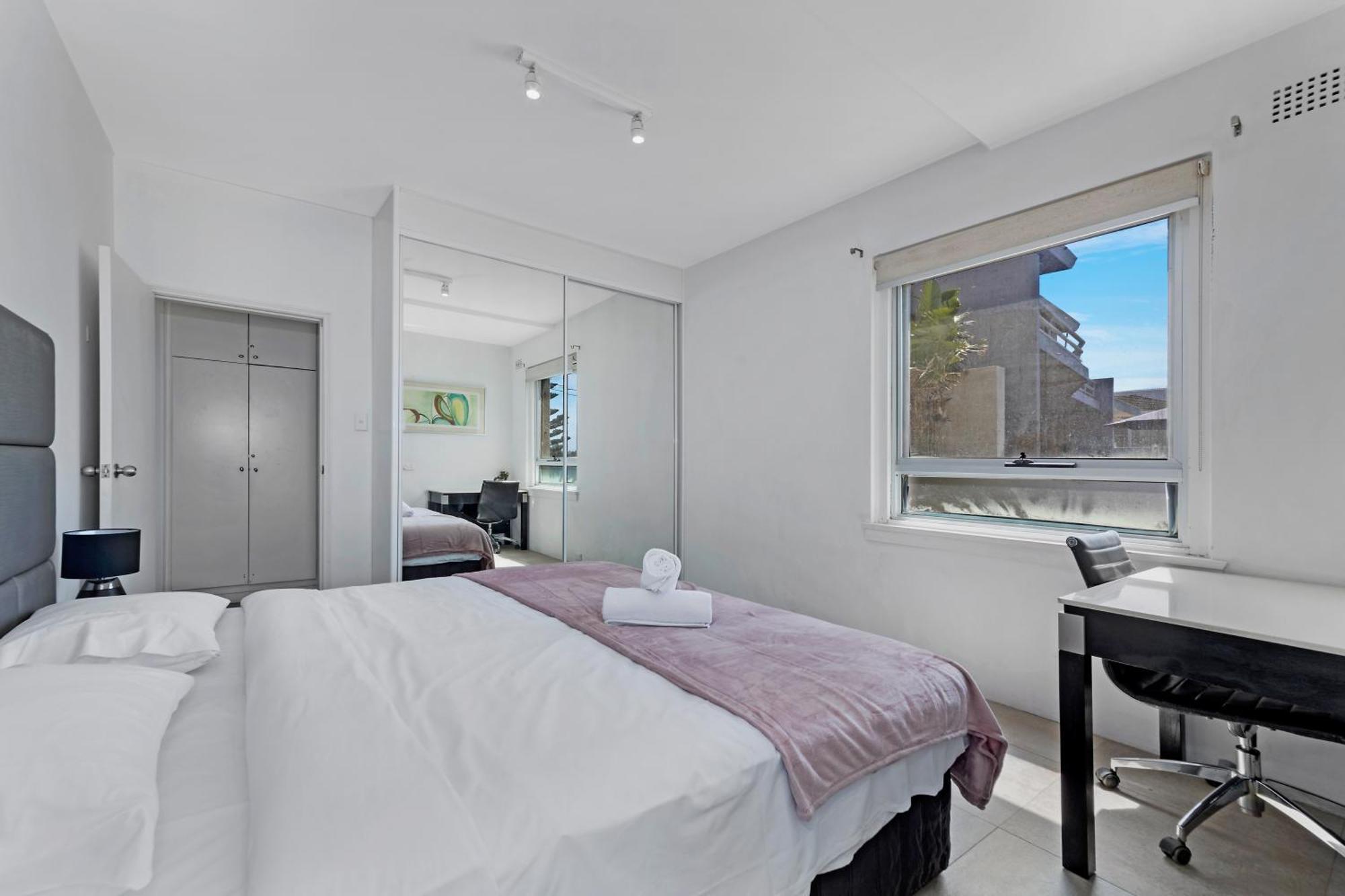 Ocean View 1 Bedroom Private Next To Maroubra Apartment