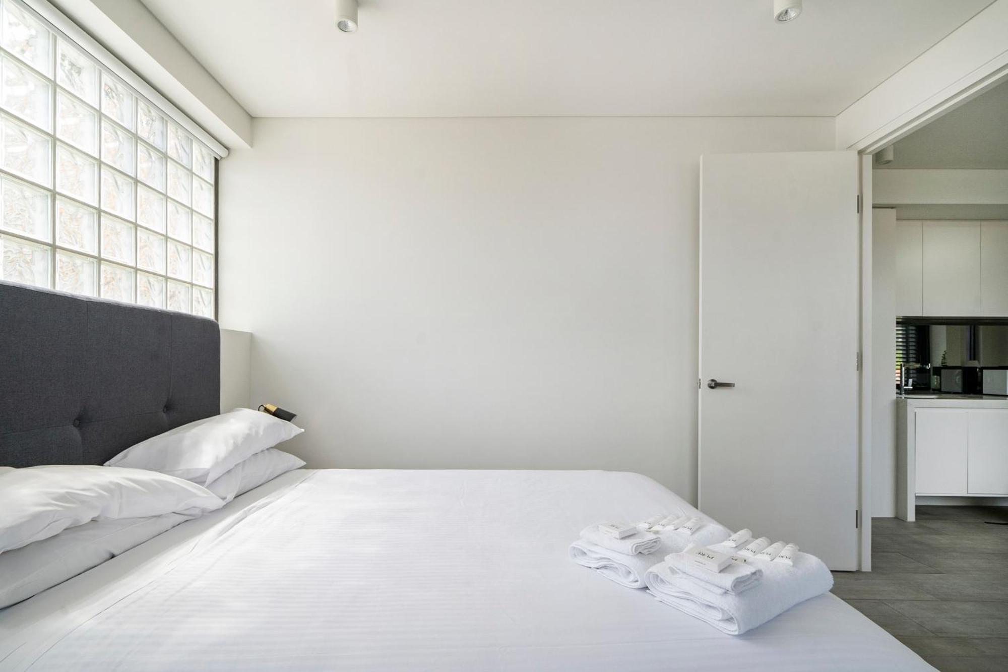 Radiant 2br Top-level Unit With Wi-fi Near Bondi Apartment Sydney