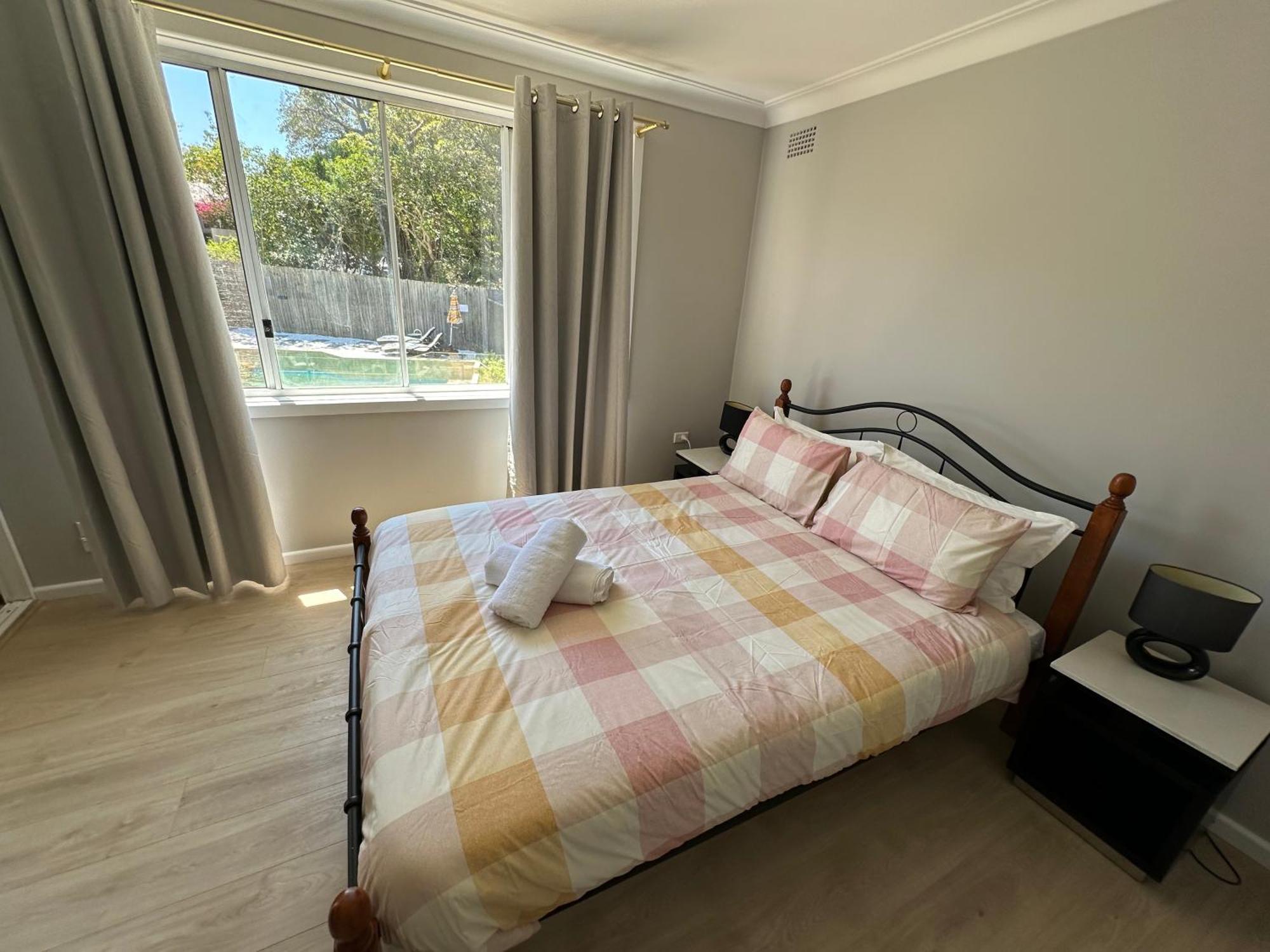 Heated Toilet Seat - Air Conditioning- Hot Tub - Dryer - Electrical Bbq Grill - Pool - Arcade Games At Golden Swan House Holiday home