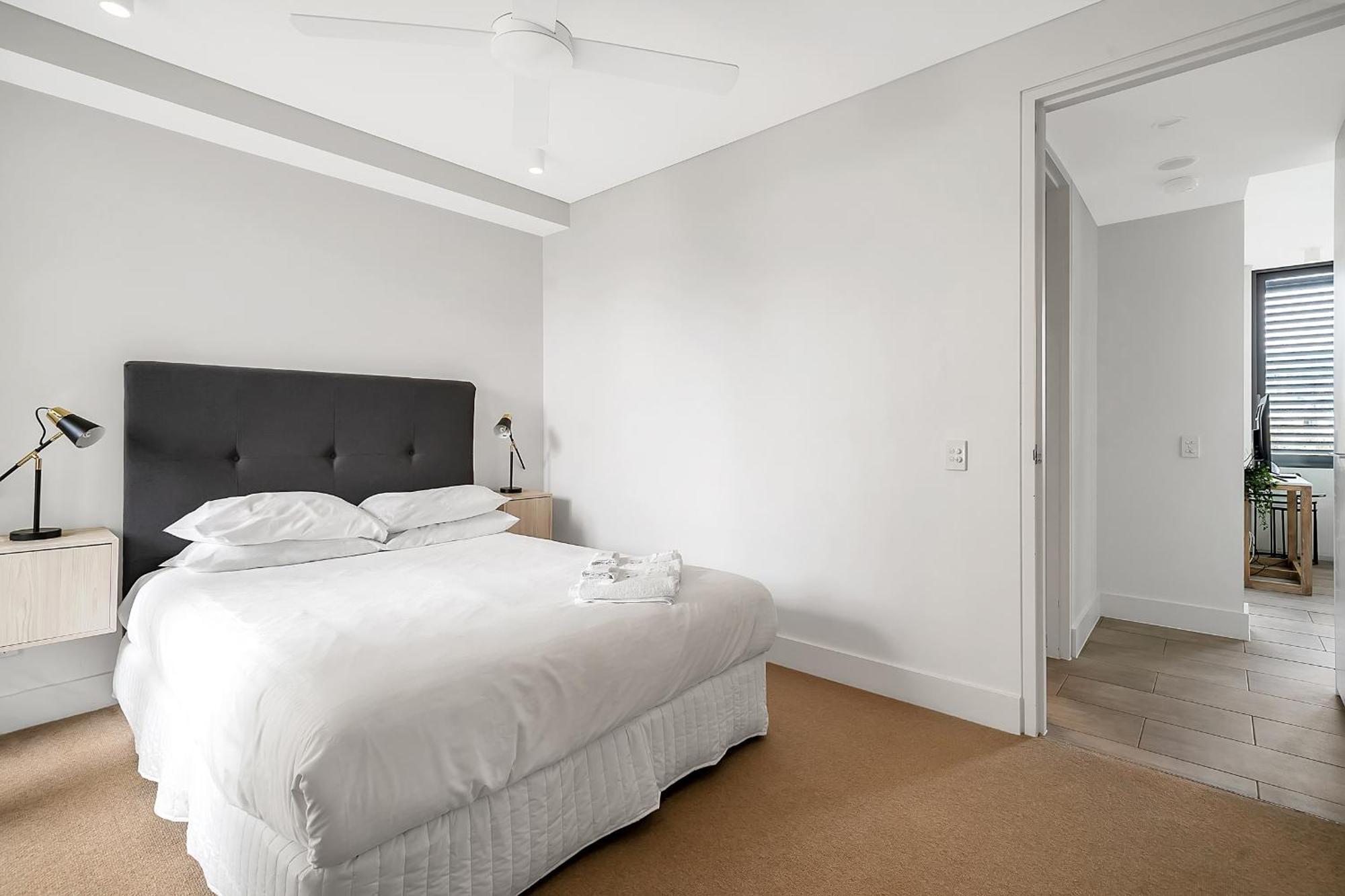 Apartment Stylish 2br Top-level Unit With Lift Near Bondi Sydney