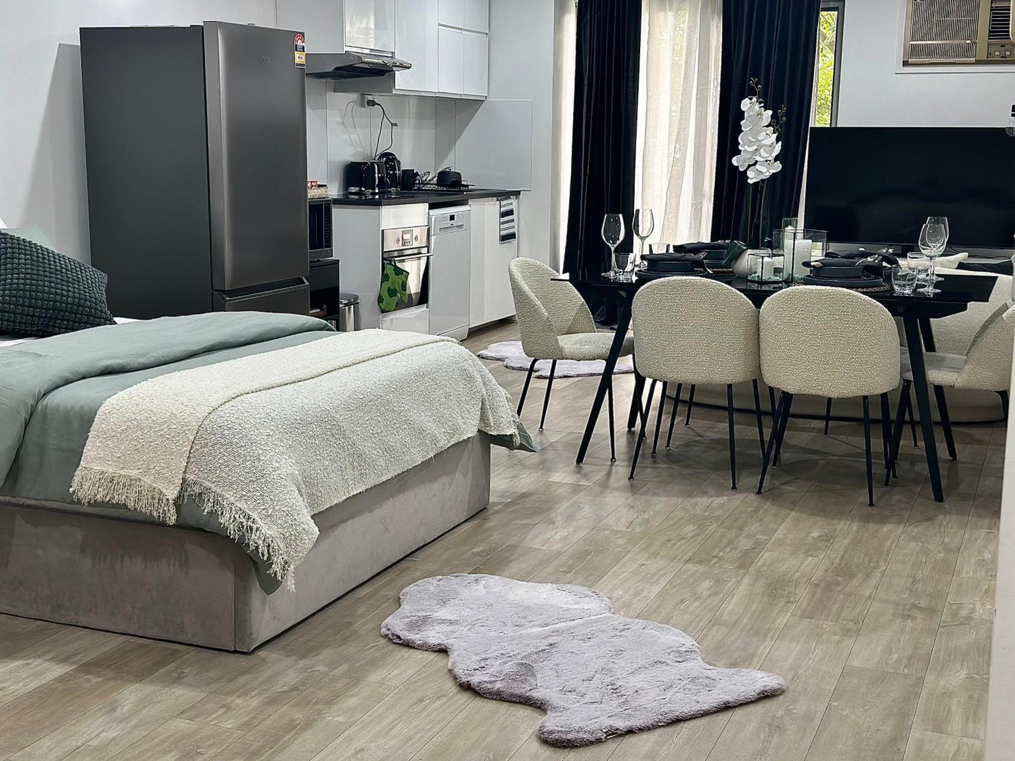 Cozy Nest In Crows Nest Apartment