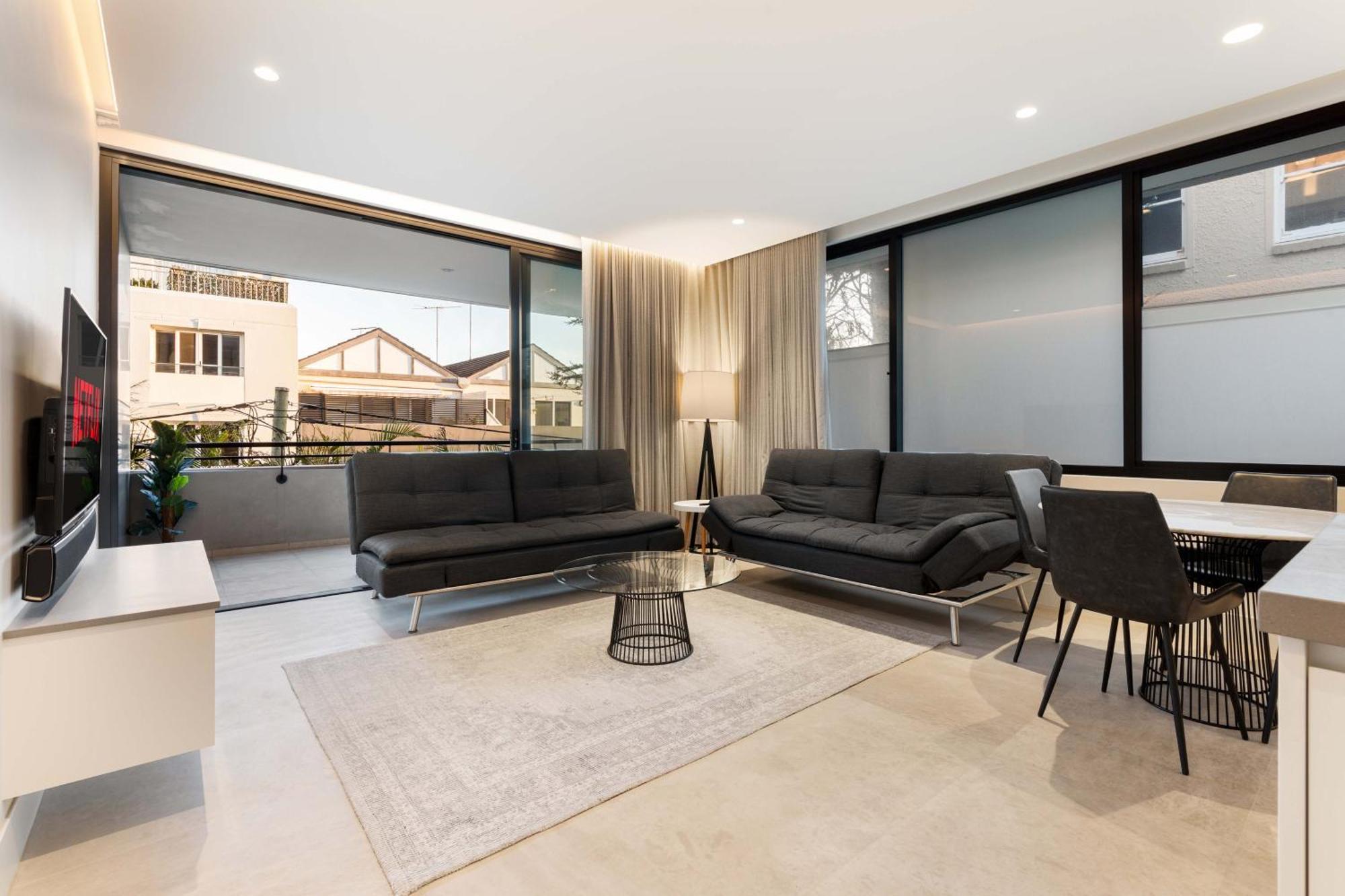 Stylish 1br With Balcony Near Coogee Apartment *