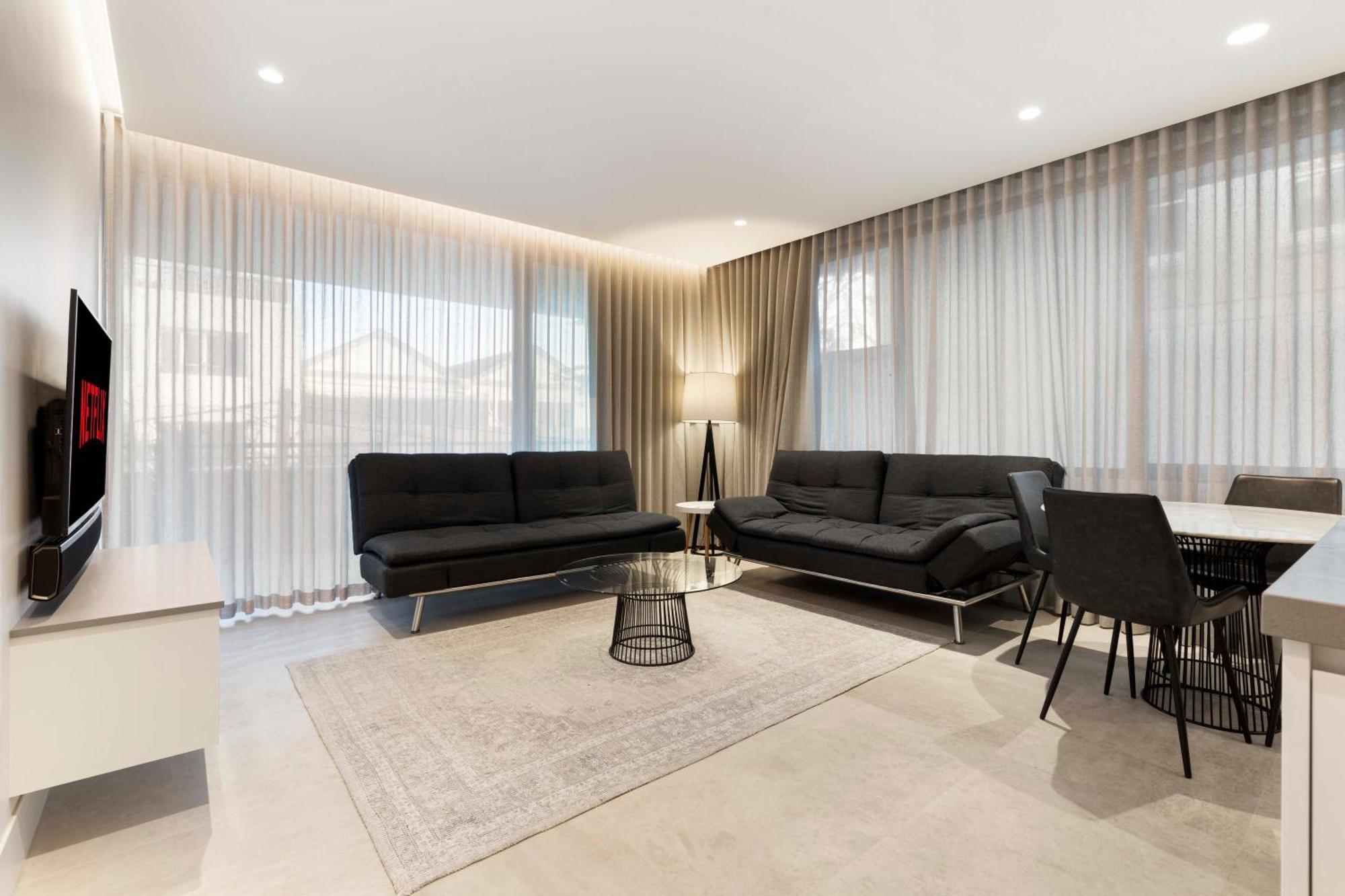 Stylish 1br With Balcony Near Coogee Apartment Sydney