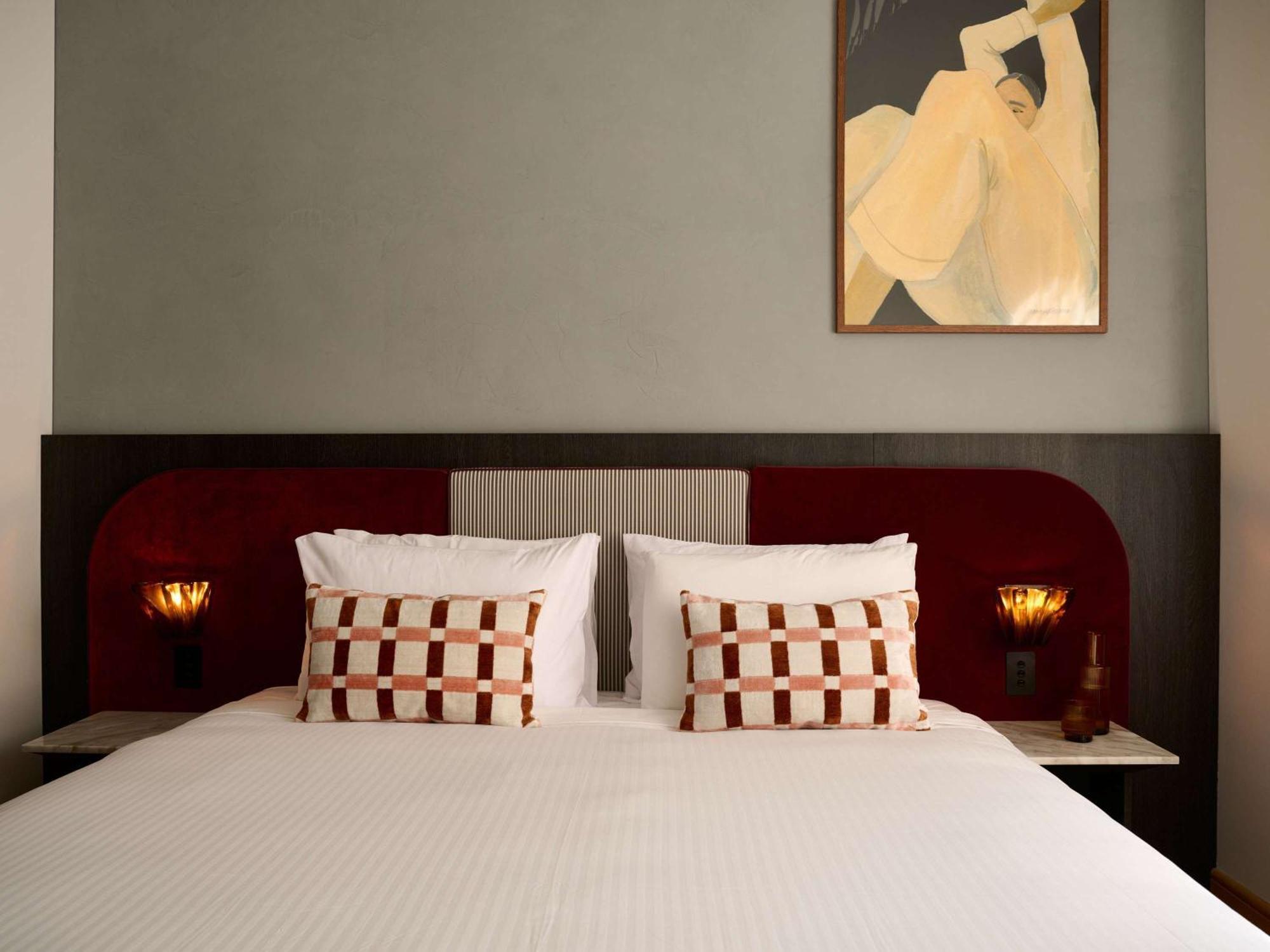 Morris Sydney, Handwritten Collection 4* Sydney