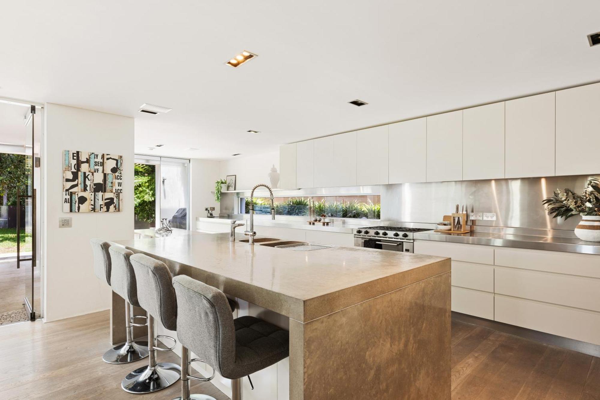 Vaucluse Palms * Sydney