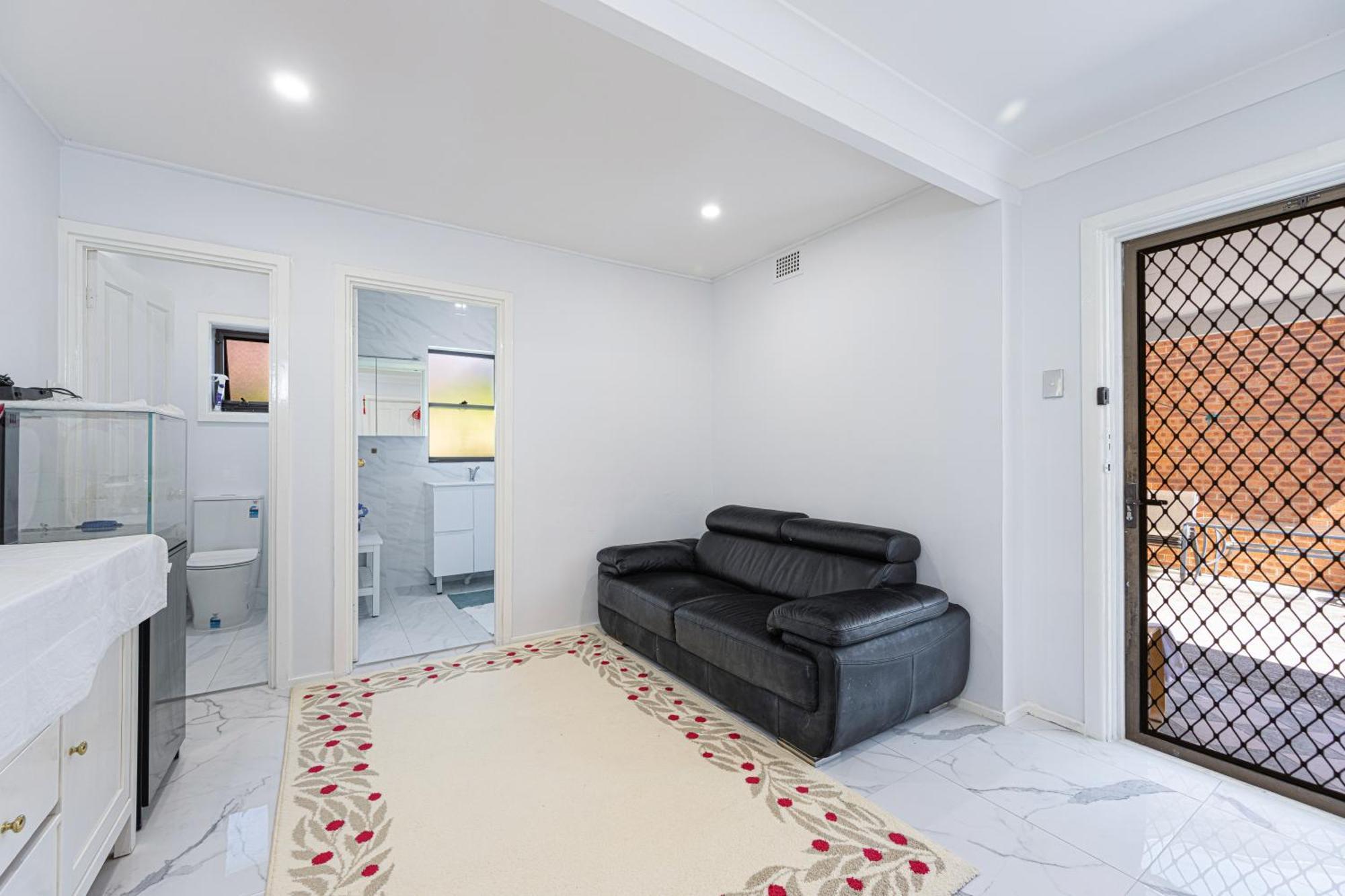 Bahay bakasyunan Belmore Brand New Renovated 3br House Ac & Parking