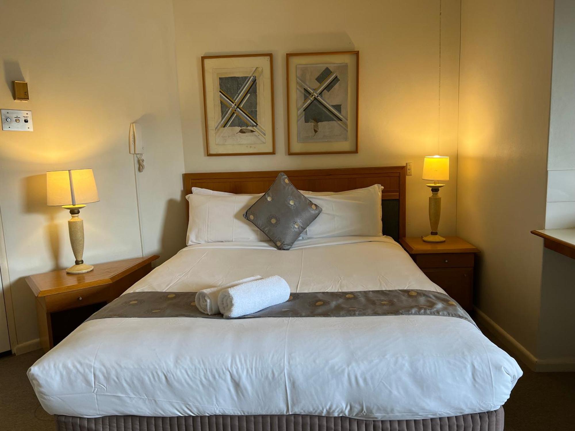 Paxsafe Hyde Park Private Apartment *