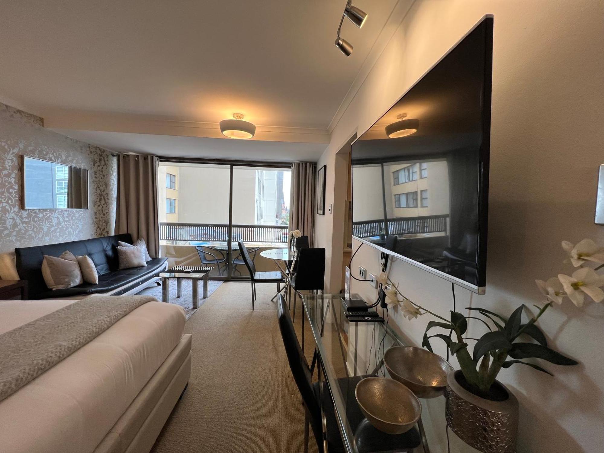 Paxsafe Hyde Park Private Apartment Sydney
