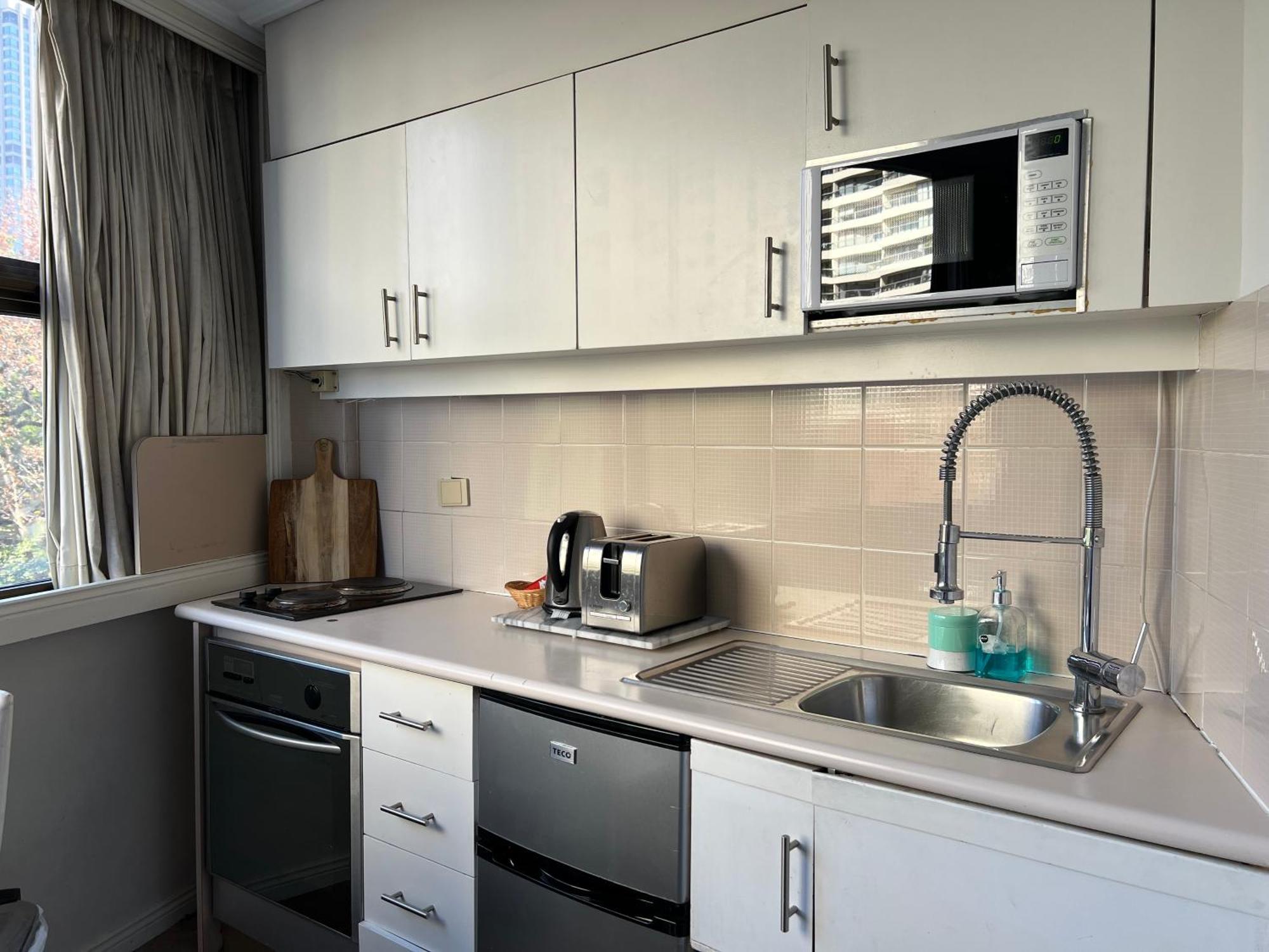 Paxsafe Hyde Park Private Apartment