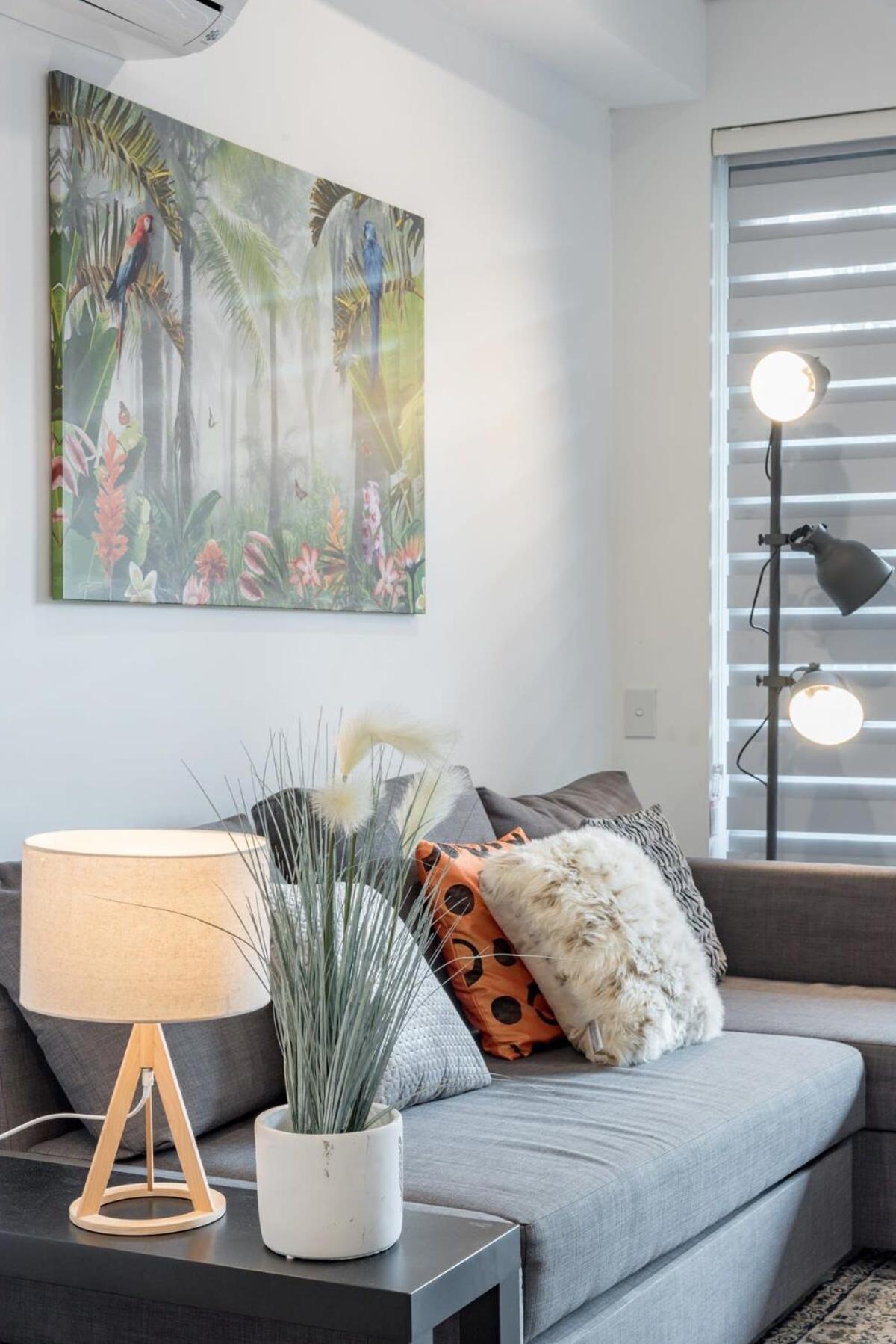 King Bed Study Homebush Sleeps 5 Apartment