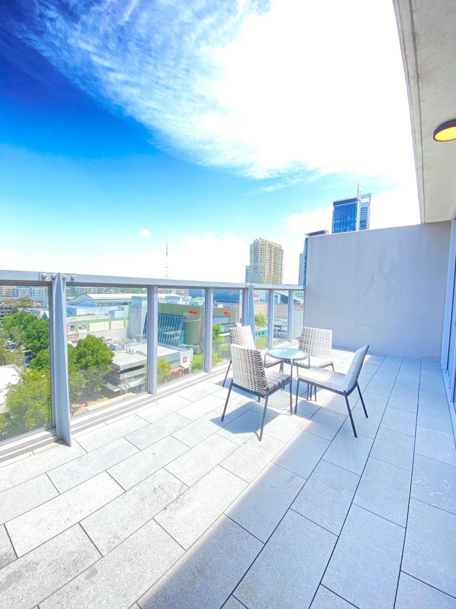 Premium Chatswood * Sydney