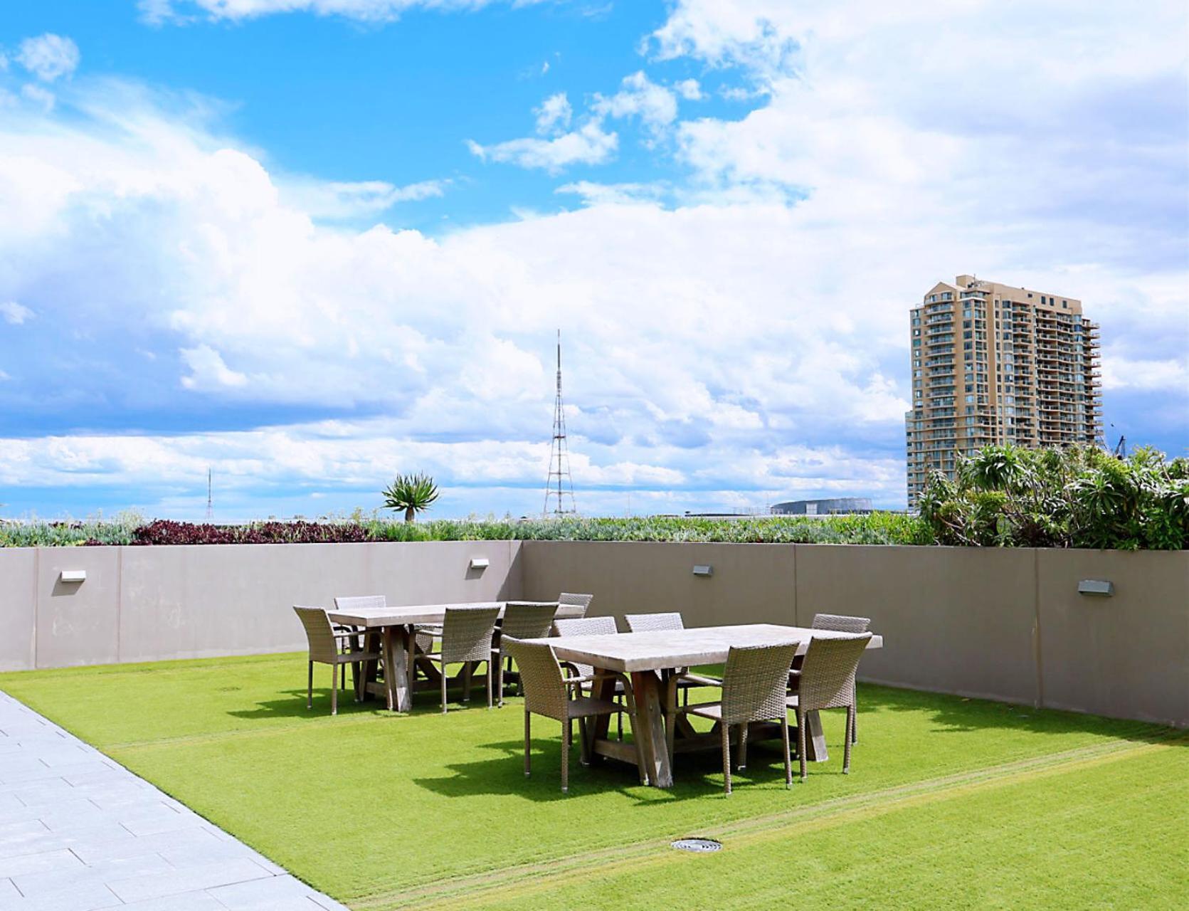 Premium Chatswood * Sydney