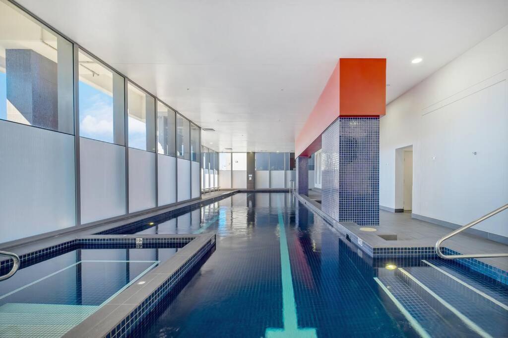 Lovely With Pool In Zetland Sidney