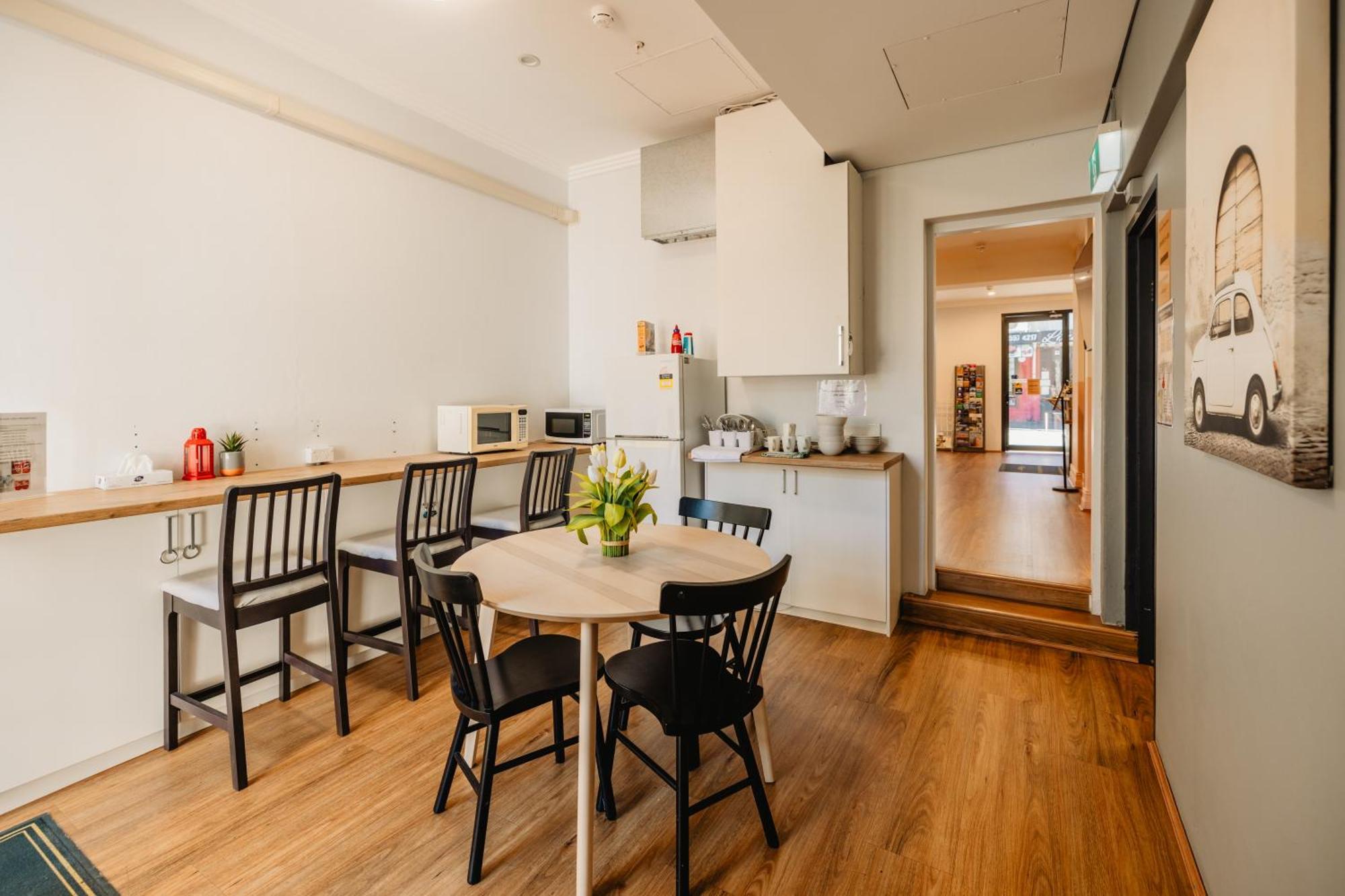 Newtown Cozy * Sydney