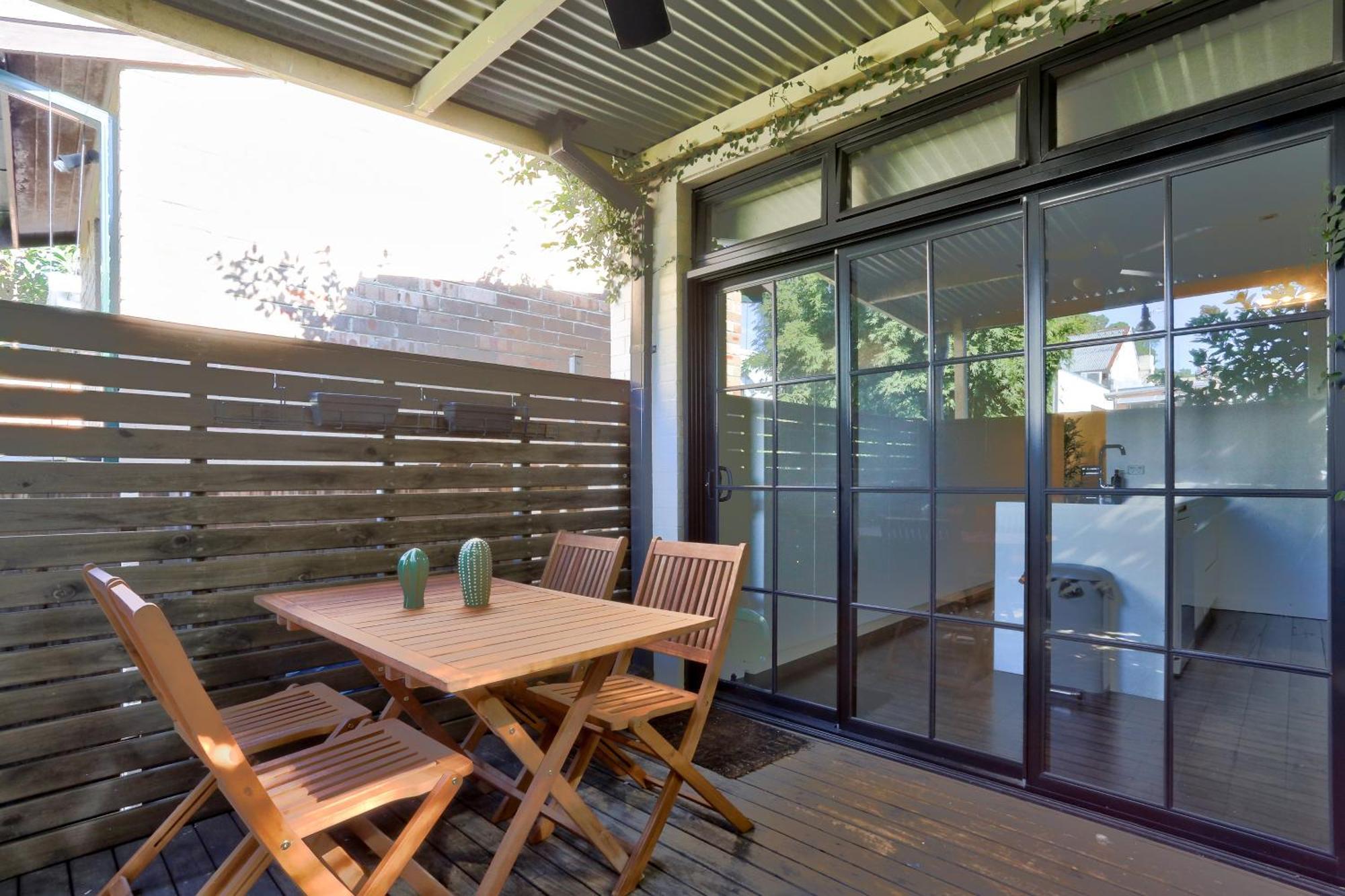 Holiday home Spacious 3 Bedroom House Glebe With 2 E-bikes Included Sydney