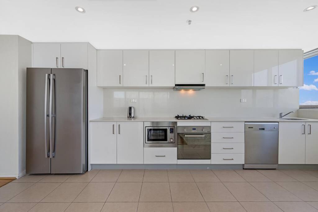 Sky View 2b1b@burwood * Sidney