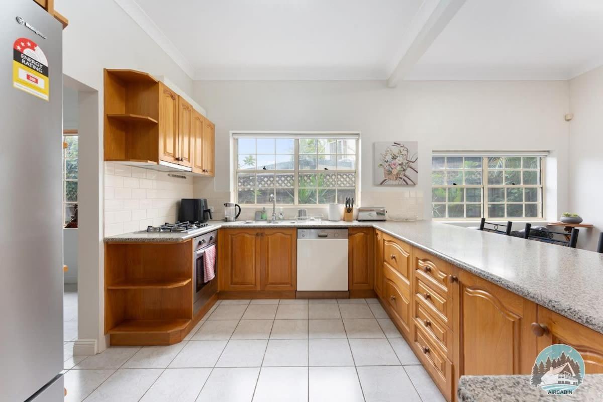 Aircabin - Blakehurst - Spacious - 5 Beds House *