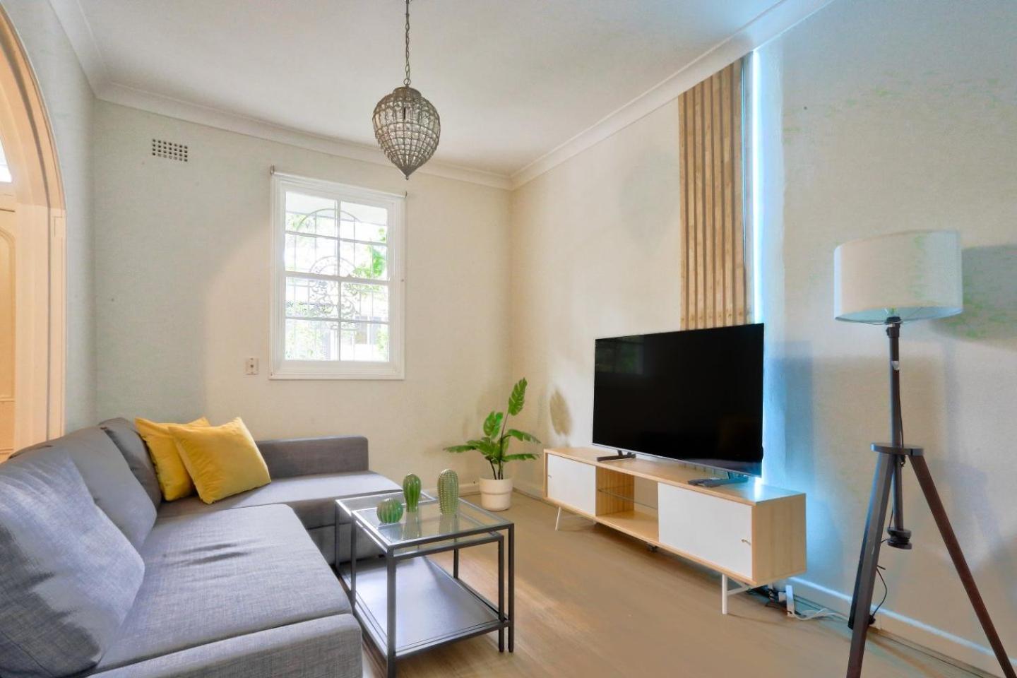 Ideal 3 Bedroom House In Chippendale With 2 E-bikes Included *