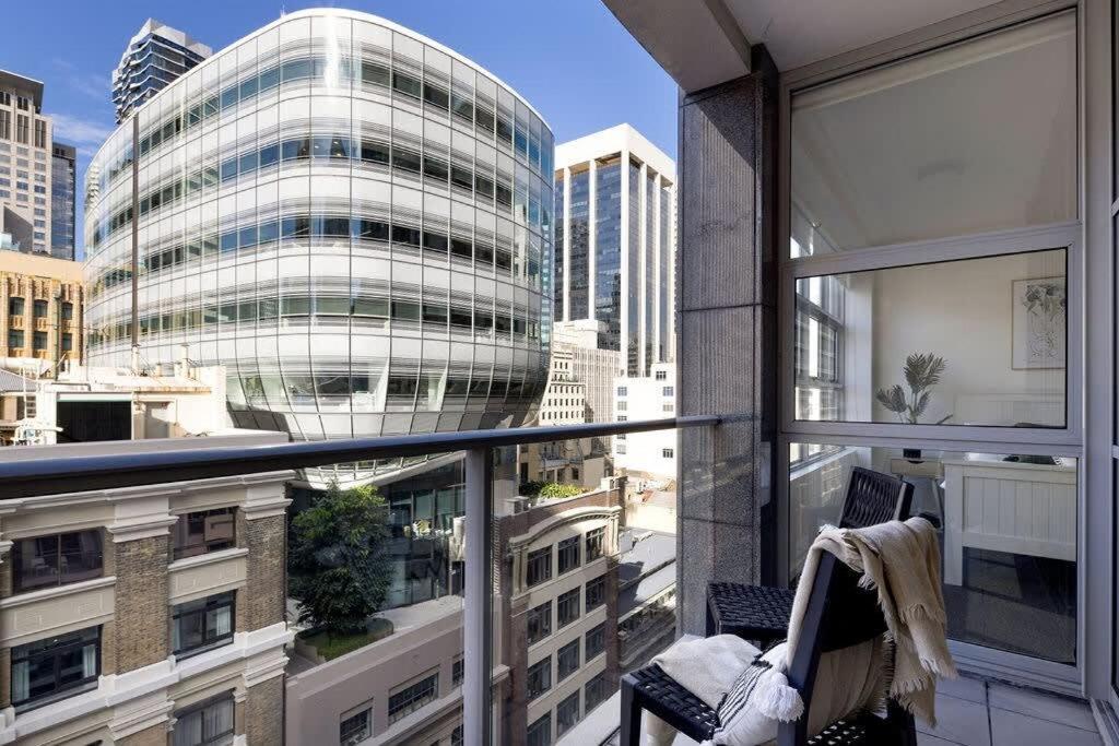 A Stylish & Bright Next To Darling Harbour Sydney