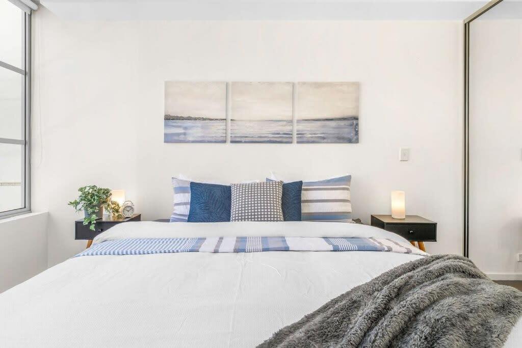 A Stylish Views Next To Darling Harbour Apartment Sydney