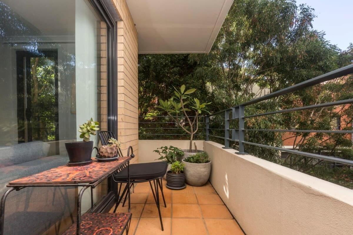 1 Bedroom With Parking Pool And Gym Apartment *