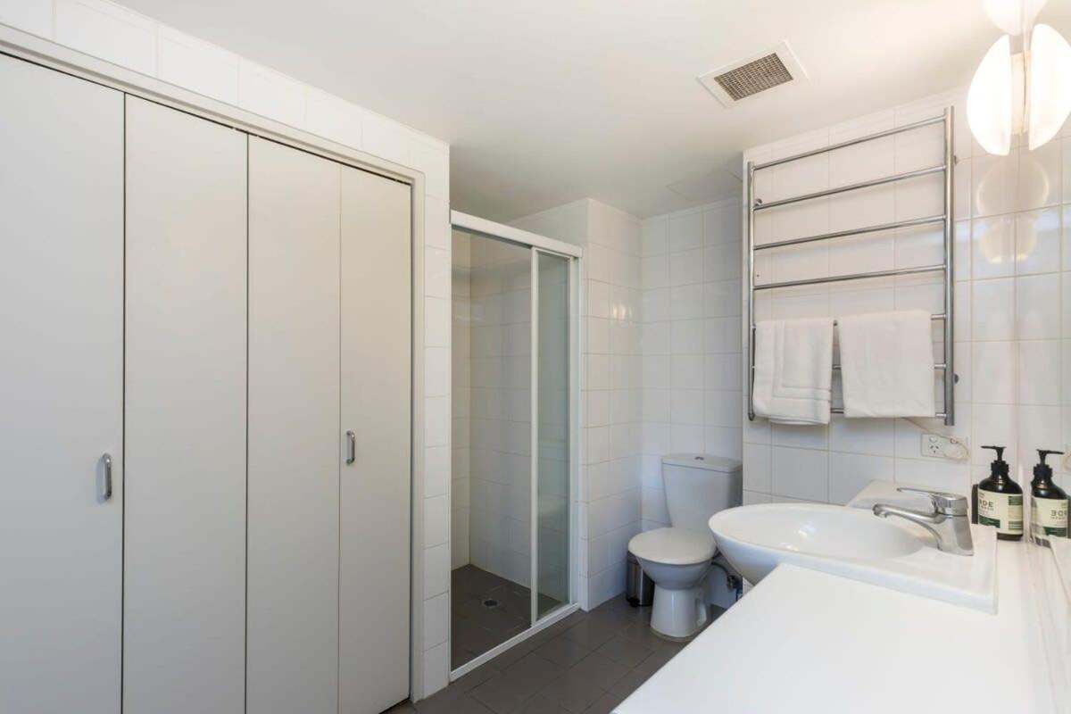 Apartment 1 Bedroom With Parking Pool And Gym