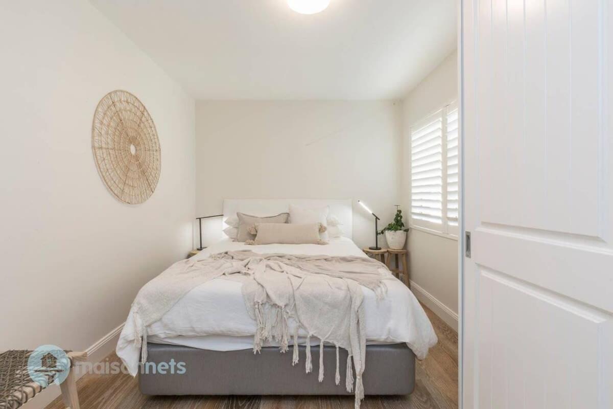 Apartment 1 Bdrm Manly Beachside With Parking *