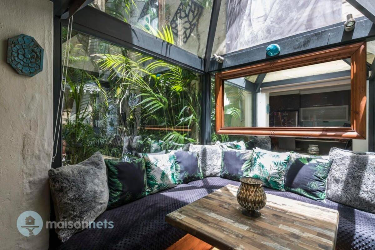 3 Bedroom House With Large Courtyard & City Views Bahay bakasyunan