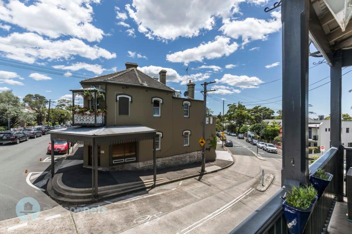 3 Bedroom House With Large Courtyard & City Views Sydney