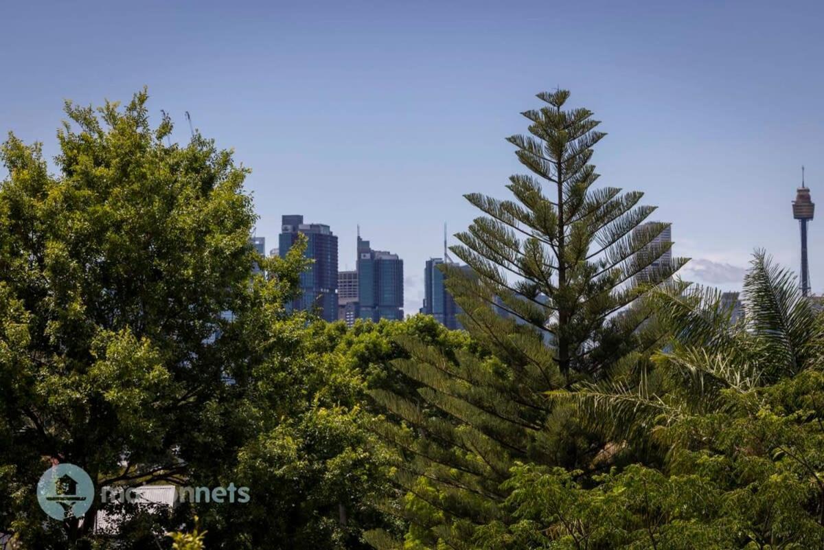 3 Bedroom House With Large Courtyard & City Views Holiday home